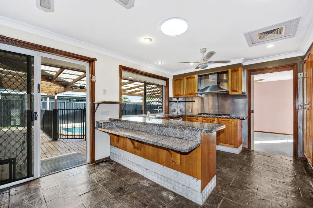 10 Bimbadeen Avenue, Banora Point - Thumbnail 4