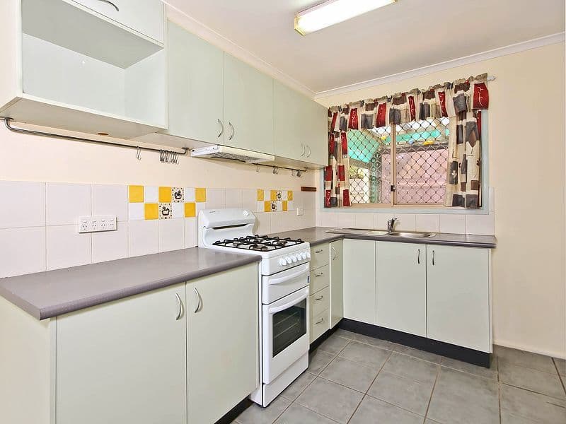 20 Mackay Court, ALEXANDRA HILLS QLD 4161, Alexandra Hills - Thumbnail 3