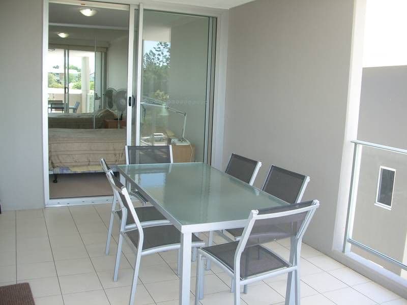 101 Clarence Road, INDOOROOPILLY QLD 4068, Indooroopilly - Thumbnail 2