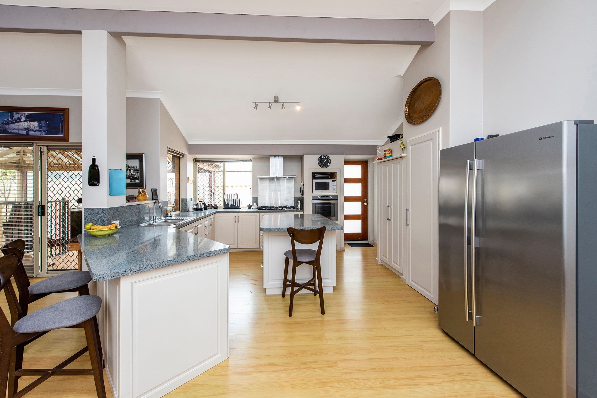31 Cumberland Way, Waikiki WA 6169, Waikiki - Thumbnail 2