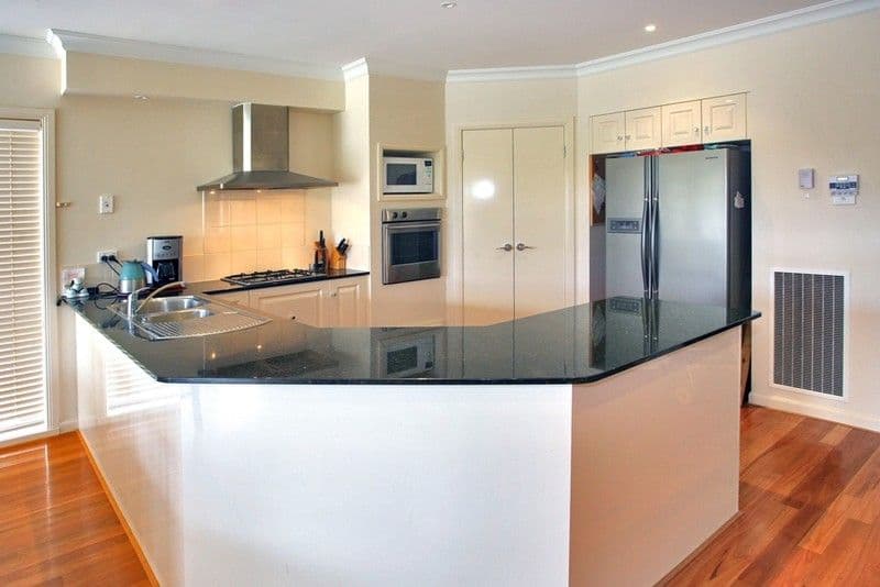 14 Crystal Court, WERRIBEE VIC 3030, Werribee - Thumbnail 4