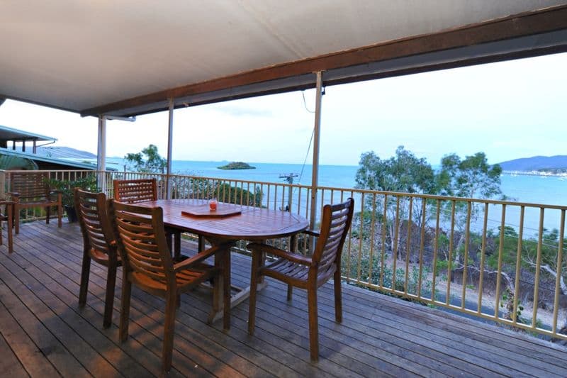 14 Coral Esplanade, CANNONVALE QLD 4802, Cannonvale - Thumbnail 4