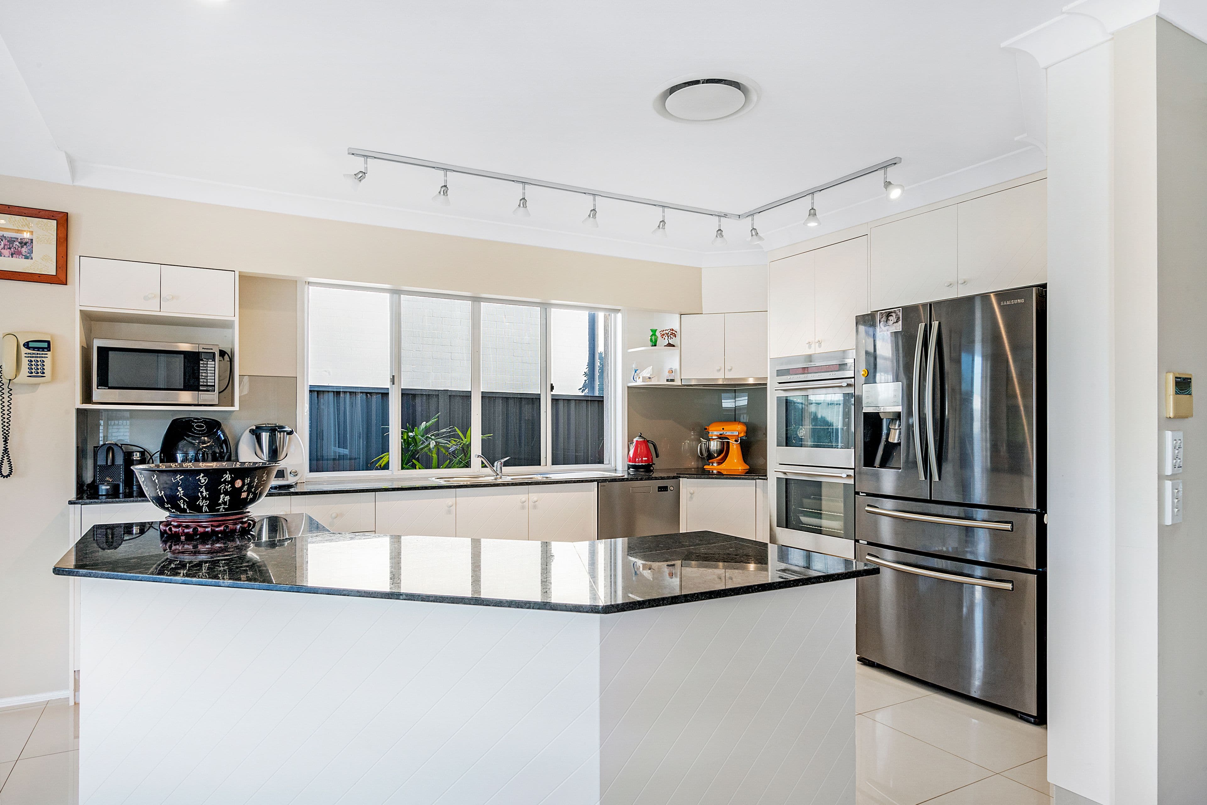 21 Gregory Drive, Carrara QLD 4211, Carrara - Thumbnail 7