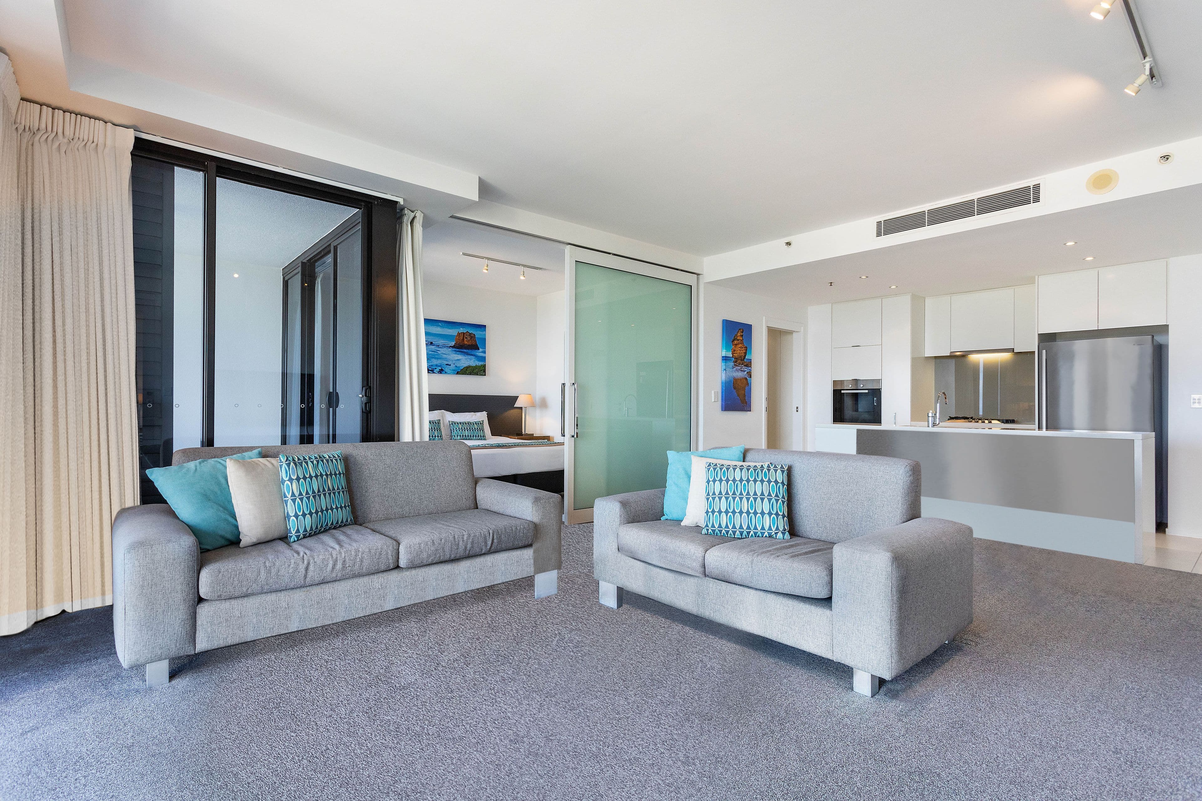 903 Ultra 14 George Avenue, Broadbeach QLD 4218, Broadbeach - Thumbnail 3