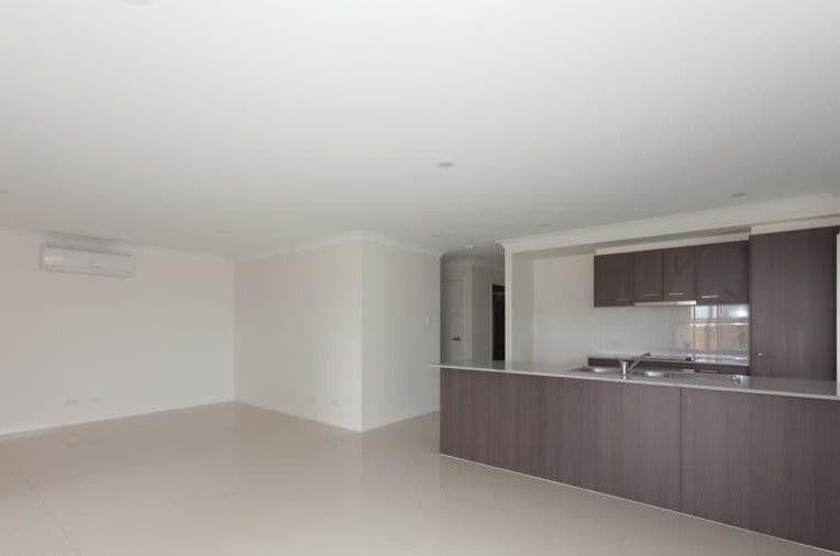 27A & 27B Lacewing Street, Rosewood QLD 4340, Rosewood - Thumbnail 5