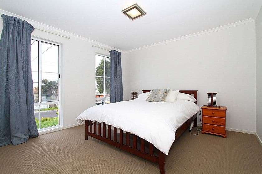 82 Summerhill Road, RESERVOIR VIC 3073, Reservoir - Thumbnail 7