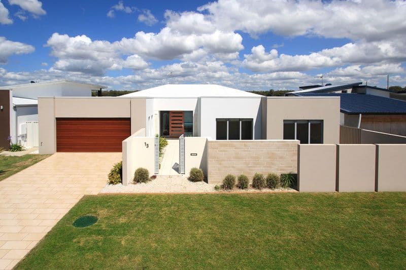 15 Manacor Place, COOMBABAH QLD 4216, Coombabah - Thumbnail 2
