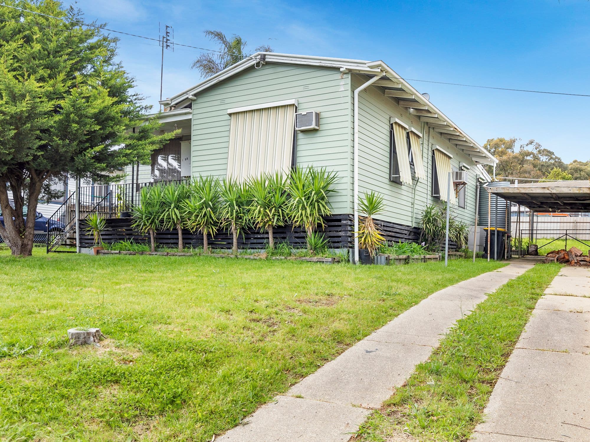 33 Morison Crescent, Seymour VIC 3660, Seymour - Image 1