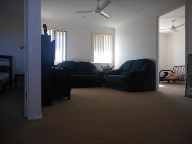 12 Ellis Court, SANDSTONE POINT QLD 4511, Sandstone Point - Thumbnail 6