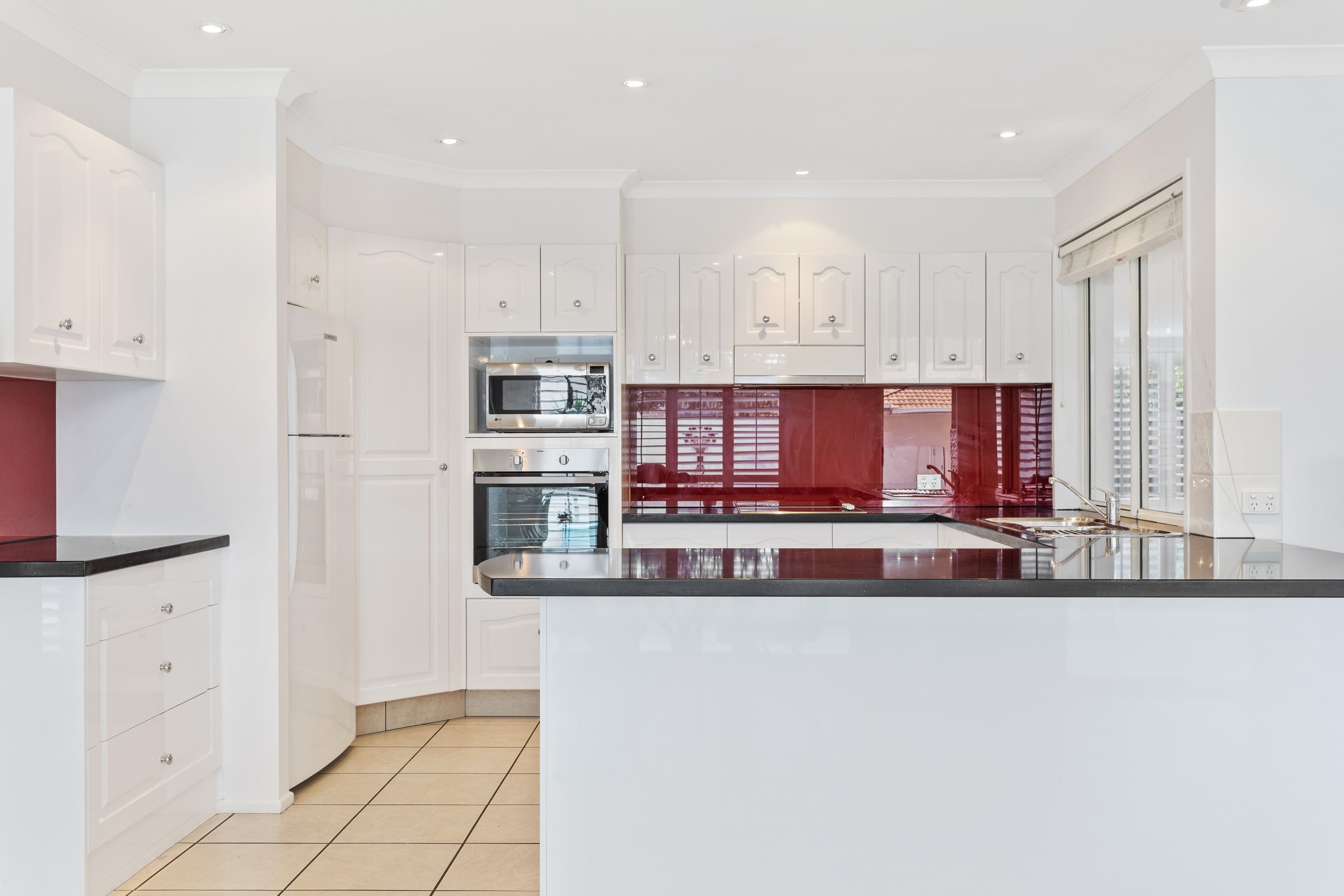 1 Lakes Circuit, Burleigh Waters QLD 4220, Burleigh Waters - Thumbnail 4