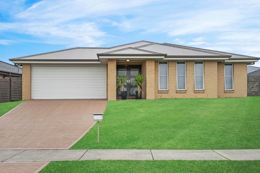 39 McKeachie Drive, Aberglasslyn NSW 2320, Aberglasslyn - Image 1