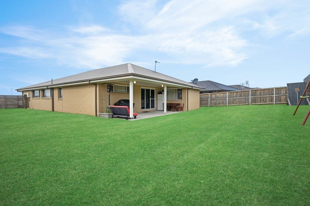 39 McKeachie Drive, Aberglasslyn NSW 2320, Aberglasslyn - Thumbnail 8