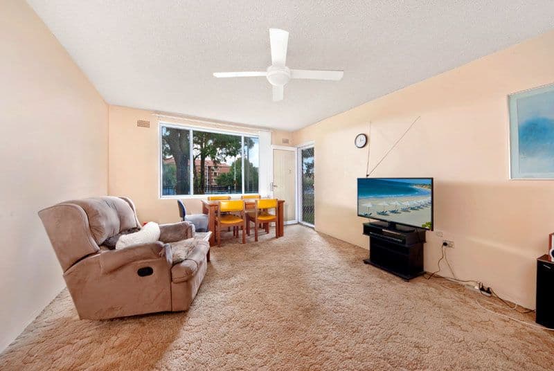  390 Port Hacking Road, CARINGBAH NSW 2229, Caringbah - Thumbnail 2