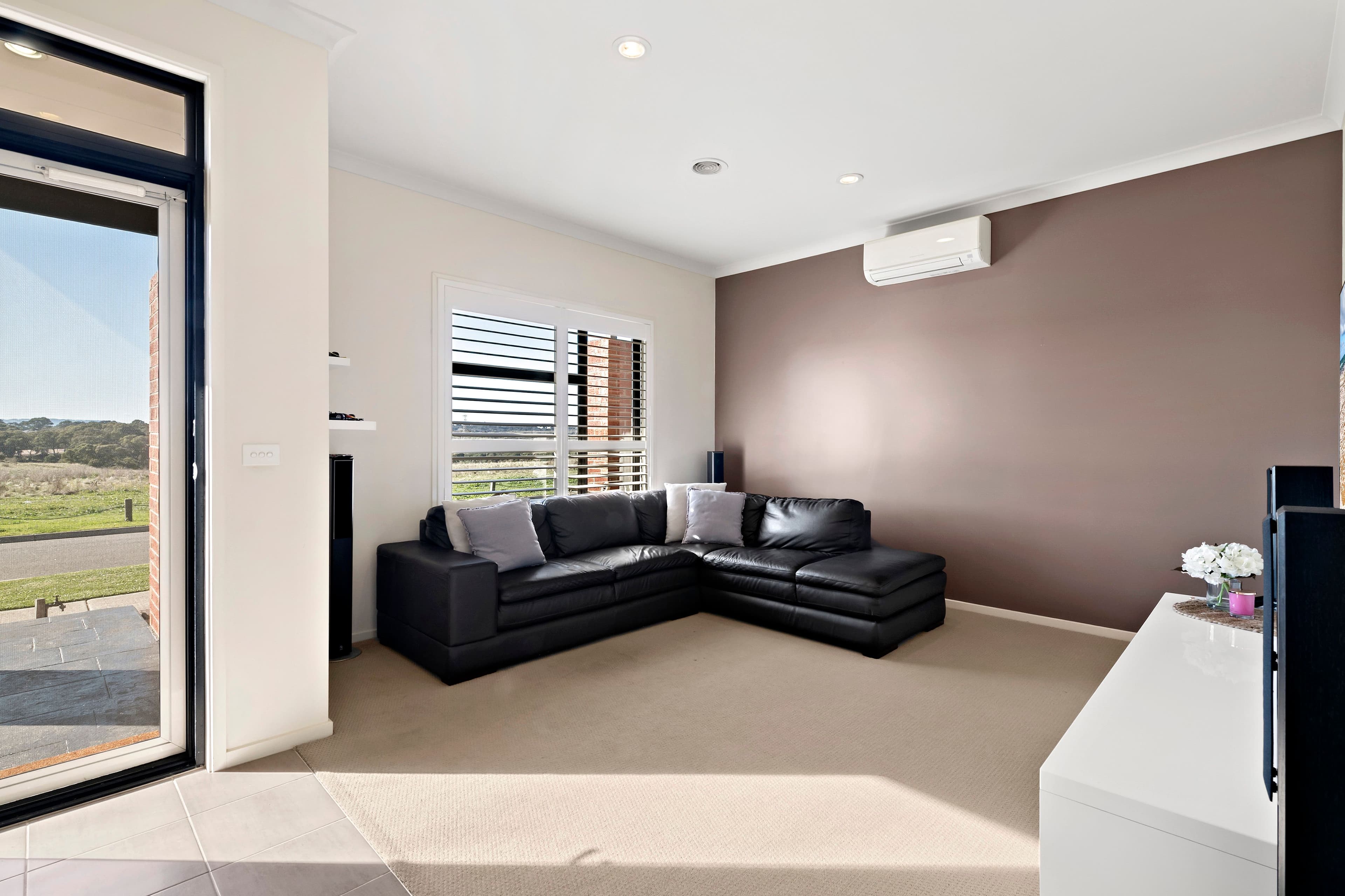 13 Paddys Place, South Morang VIC 3752, South Morang - Thumbnail 3