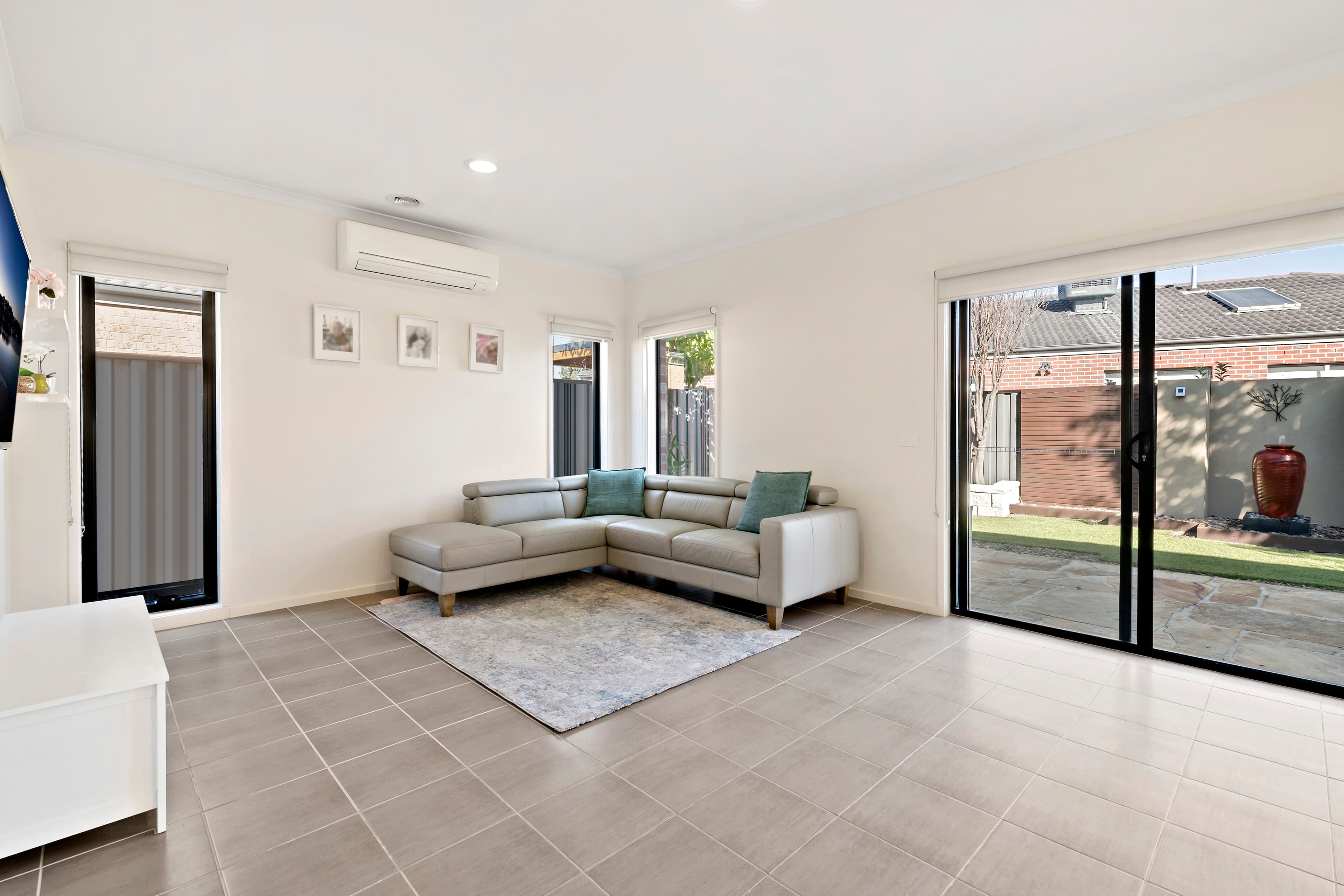 13 Paddys Place, South Morang VIC 3752, South Morang - Thumbnail 5