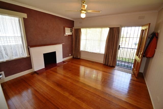177 Anzac Avenue, SEYMOUR VIC 3660, Seymour - Thumbnail 3