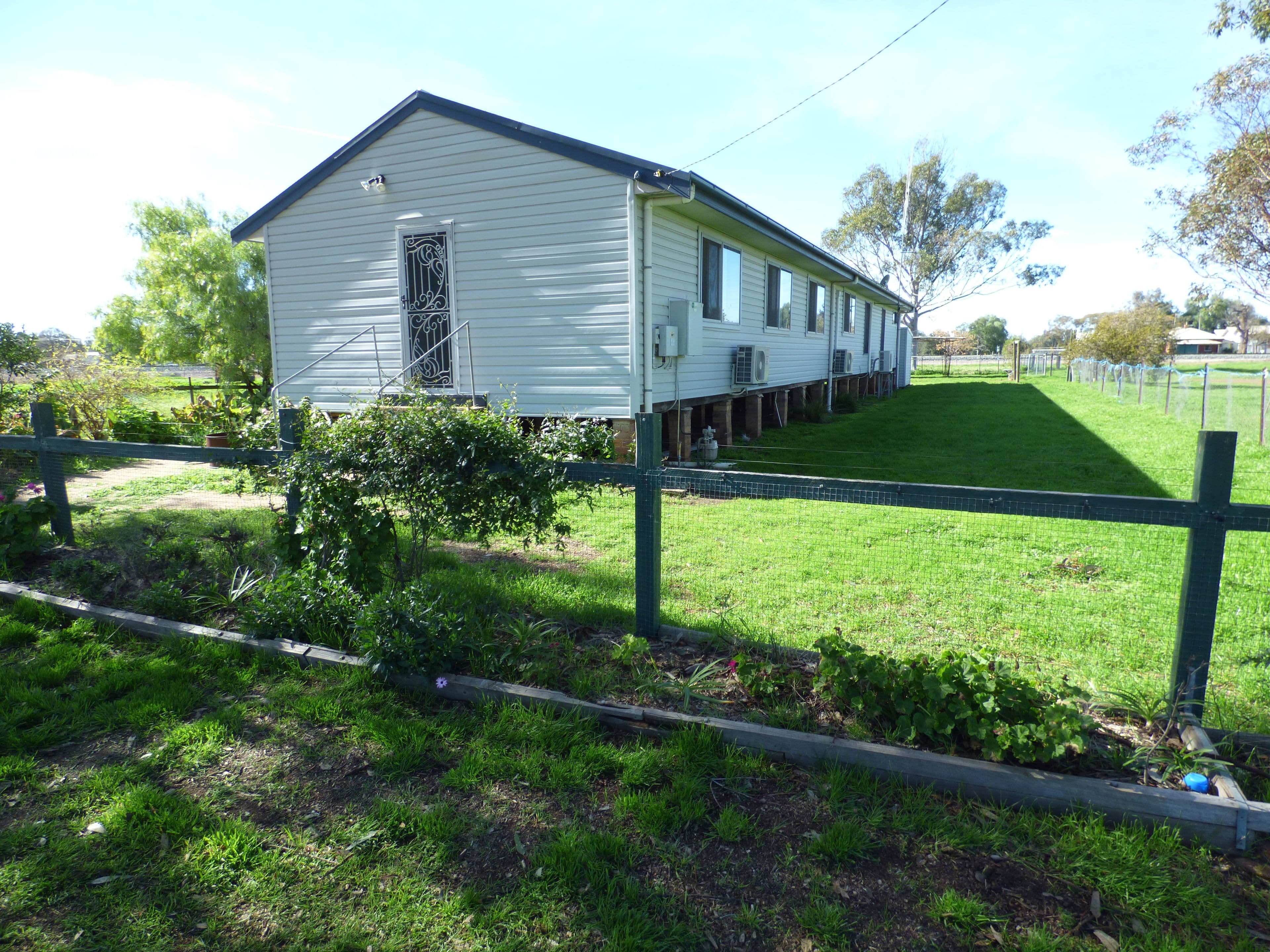 16 Flint Street, Forbes - Image 1