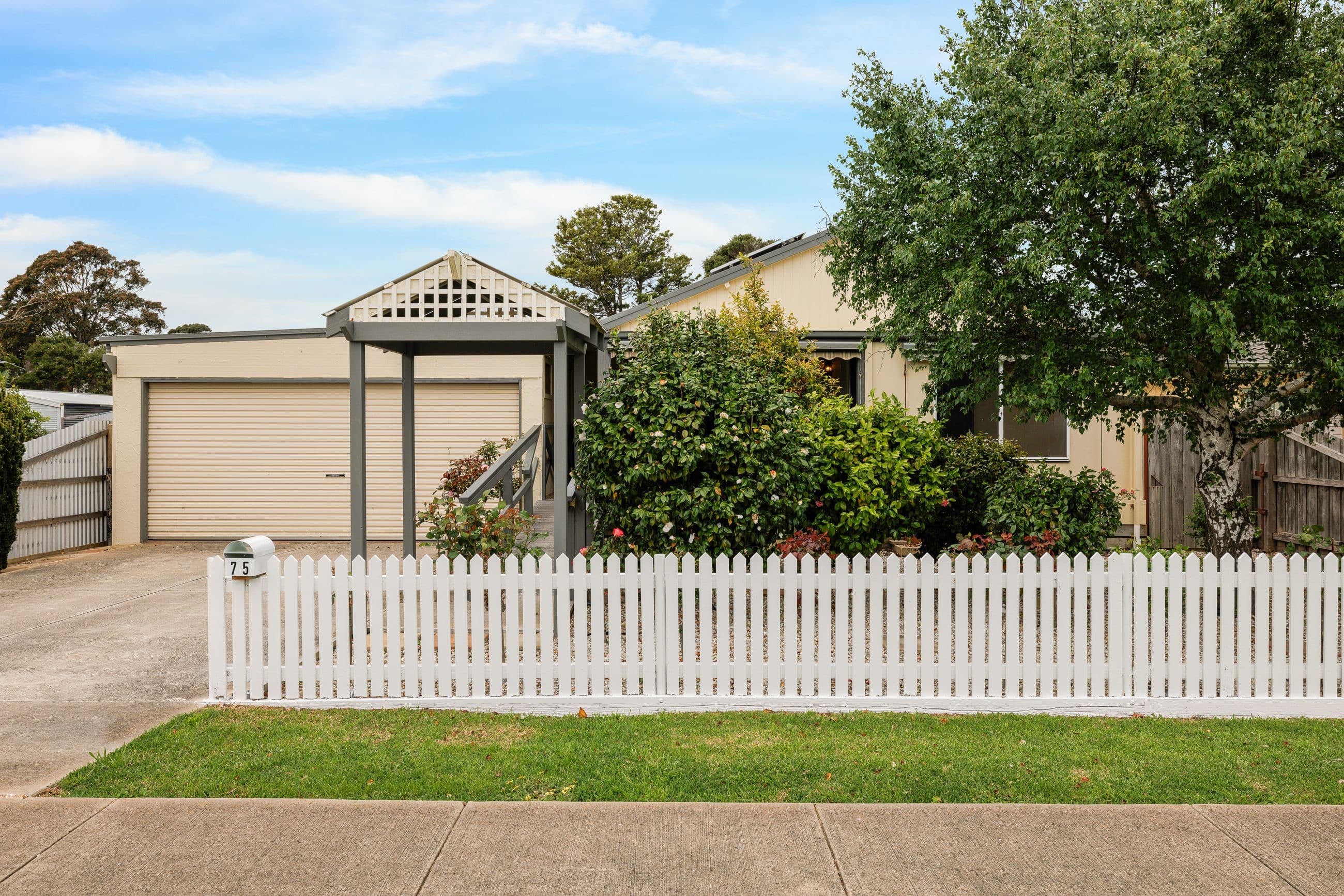 75 Justice Road, Cowes VIC 3922, Cowes - Thumbnail 2