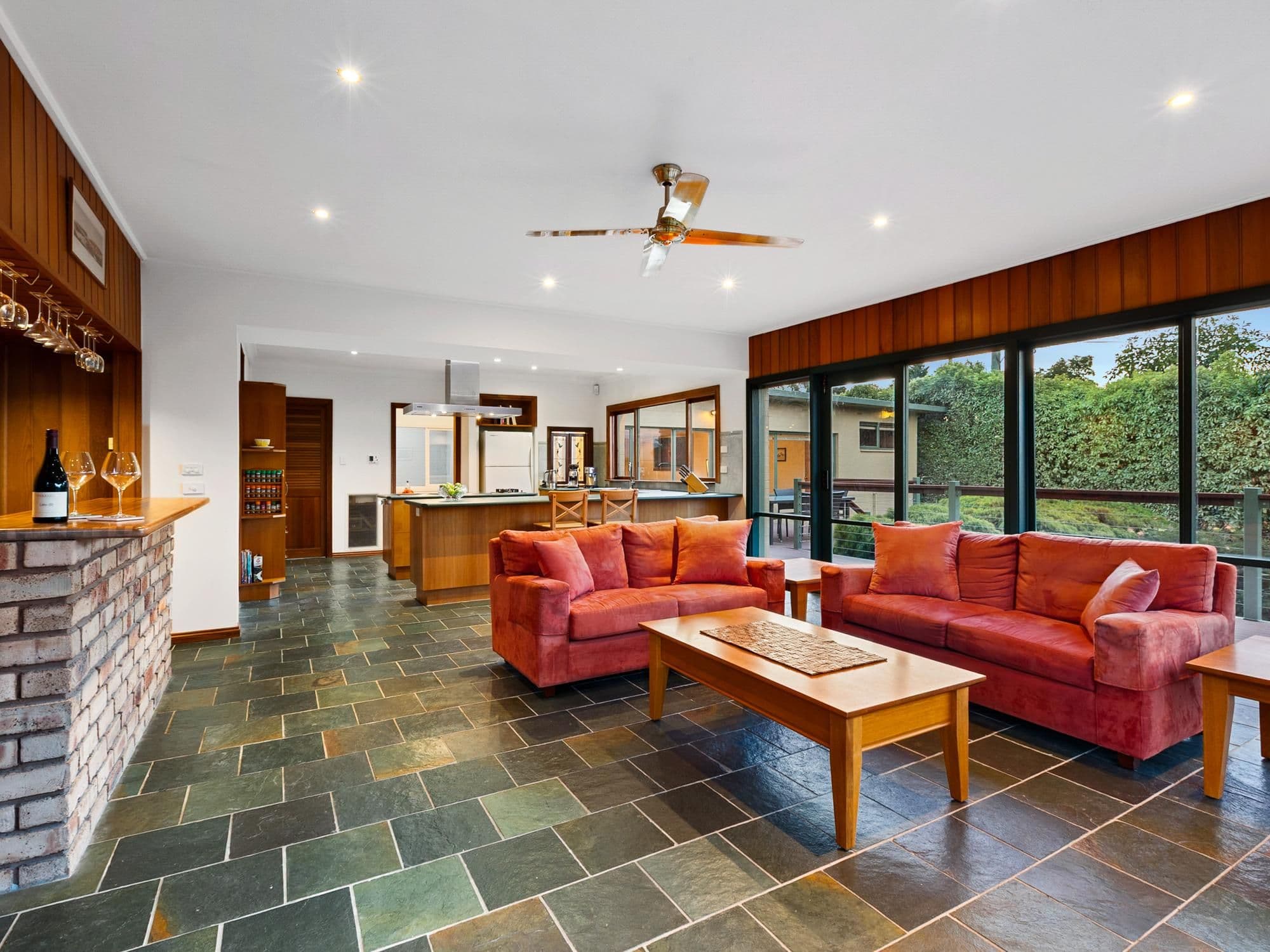 320 Gallaghers Road, Glen Waverley VIC 3150, Glen Waverley - Thumbnail 4
