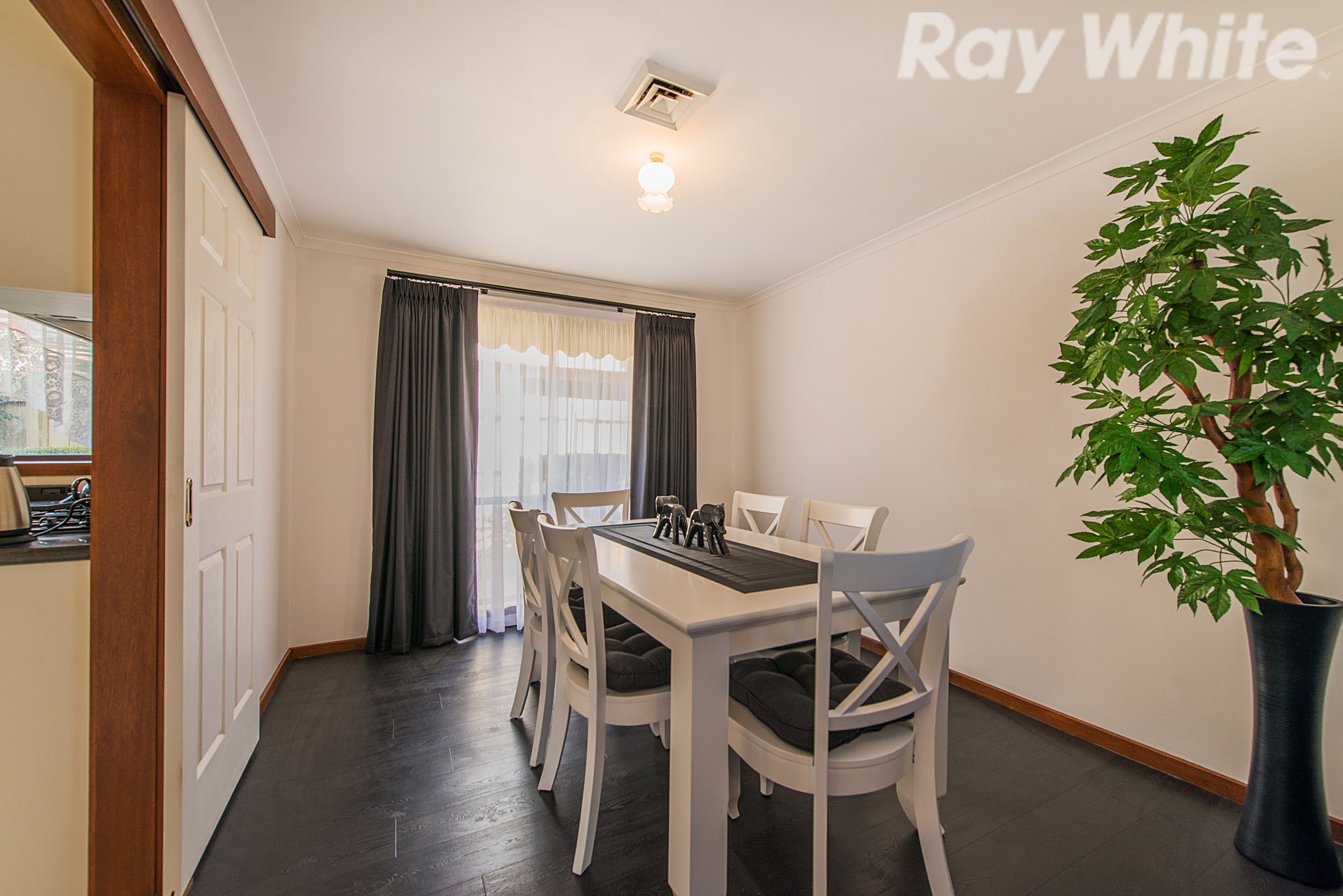 1 St John Place, Rowville VIC 3178, Rowville - Thumbnail 7