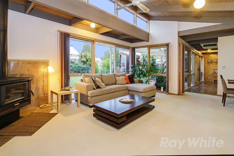 36 Segarta Circuit, FERNTREE GULLY VIC 3156, Ferntree Gully - Thumbnail 2