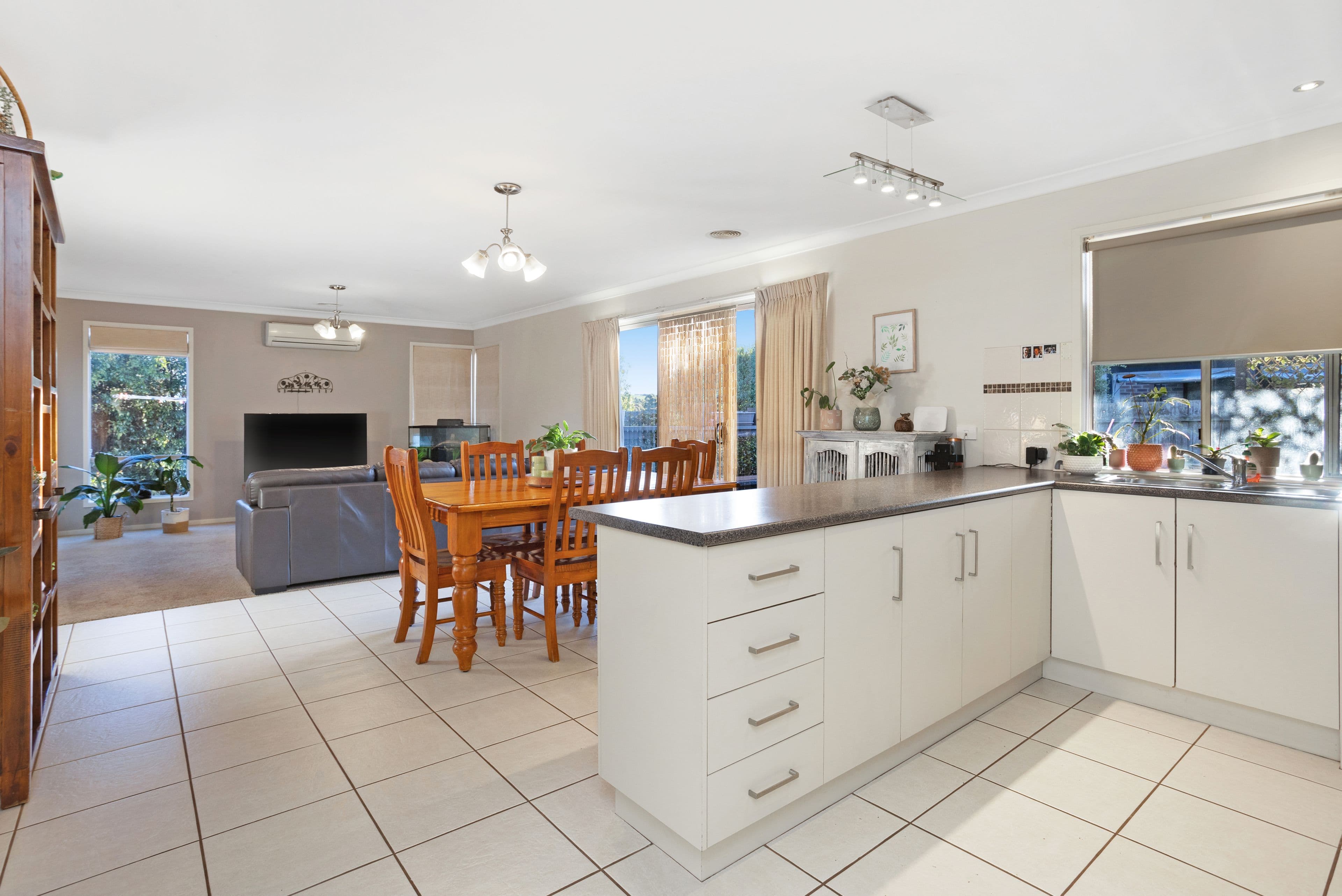 25 Adriana Crescent, Warrnambool VIC 3280, Warrnambool - Thumbnail 7