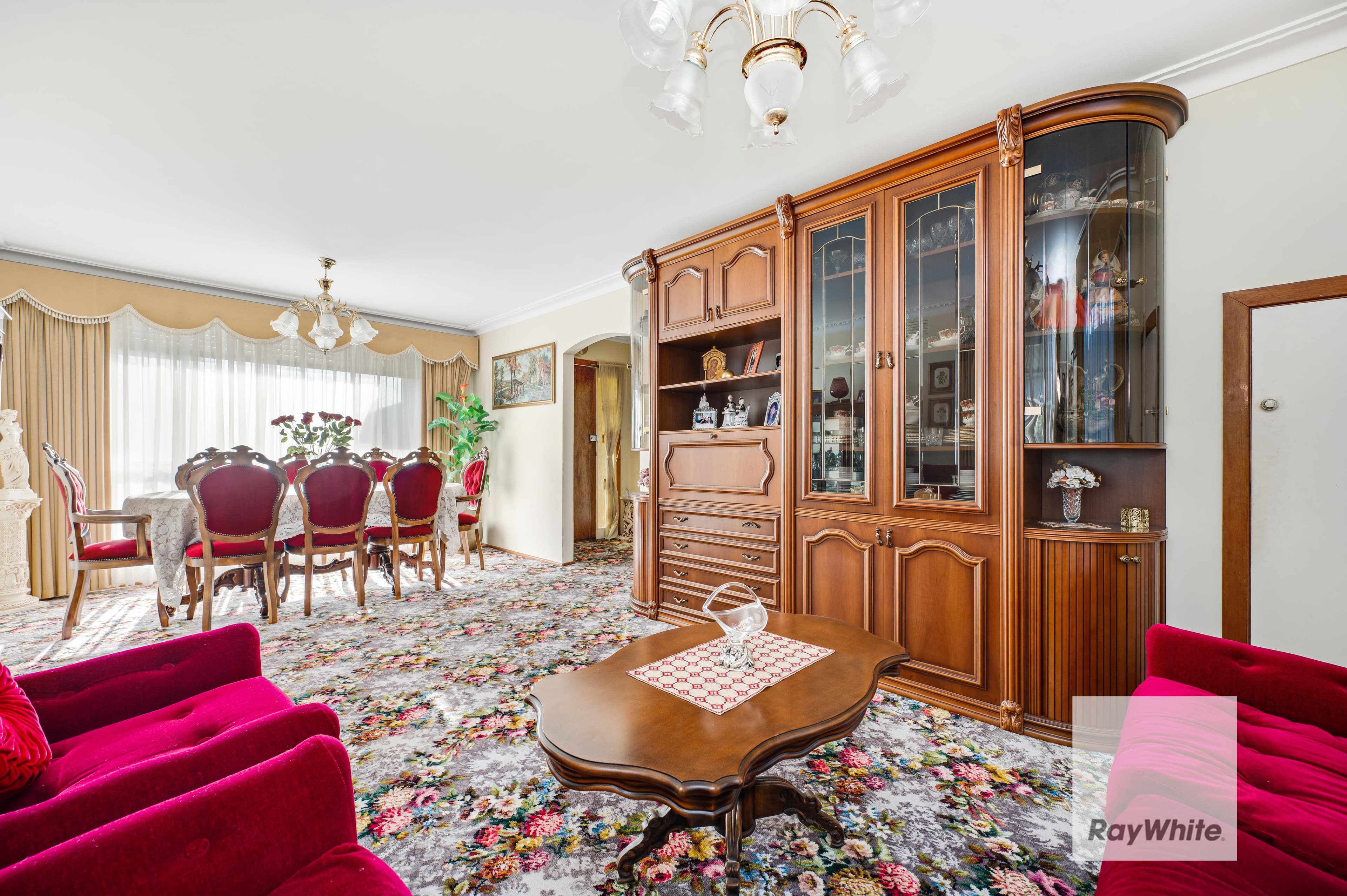 4 Byfield Close, Gladstone Park VIC 3043, Gladstone Park - Thumbnail 2