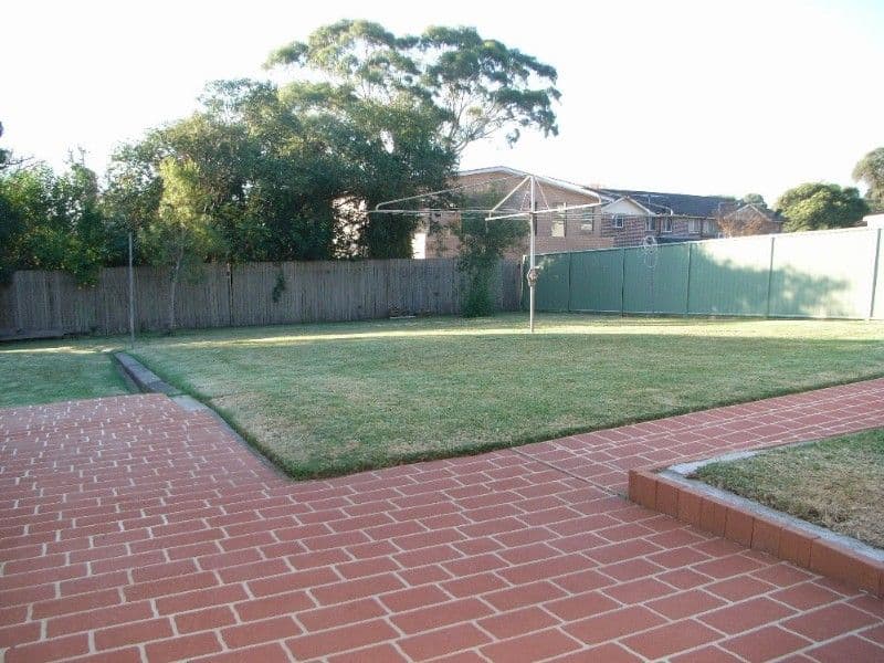 8 Bungalow Road, PEAKHURST NSW 2210, Peakhurst - Thumbnail 3