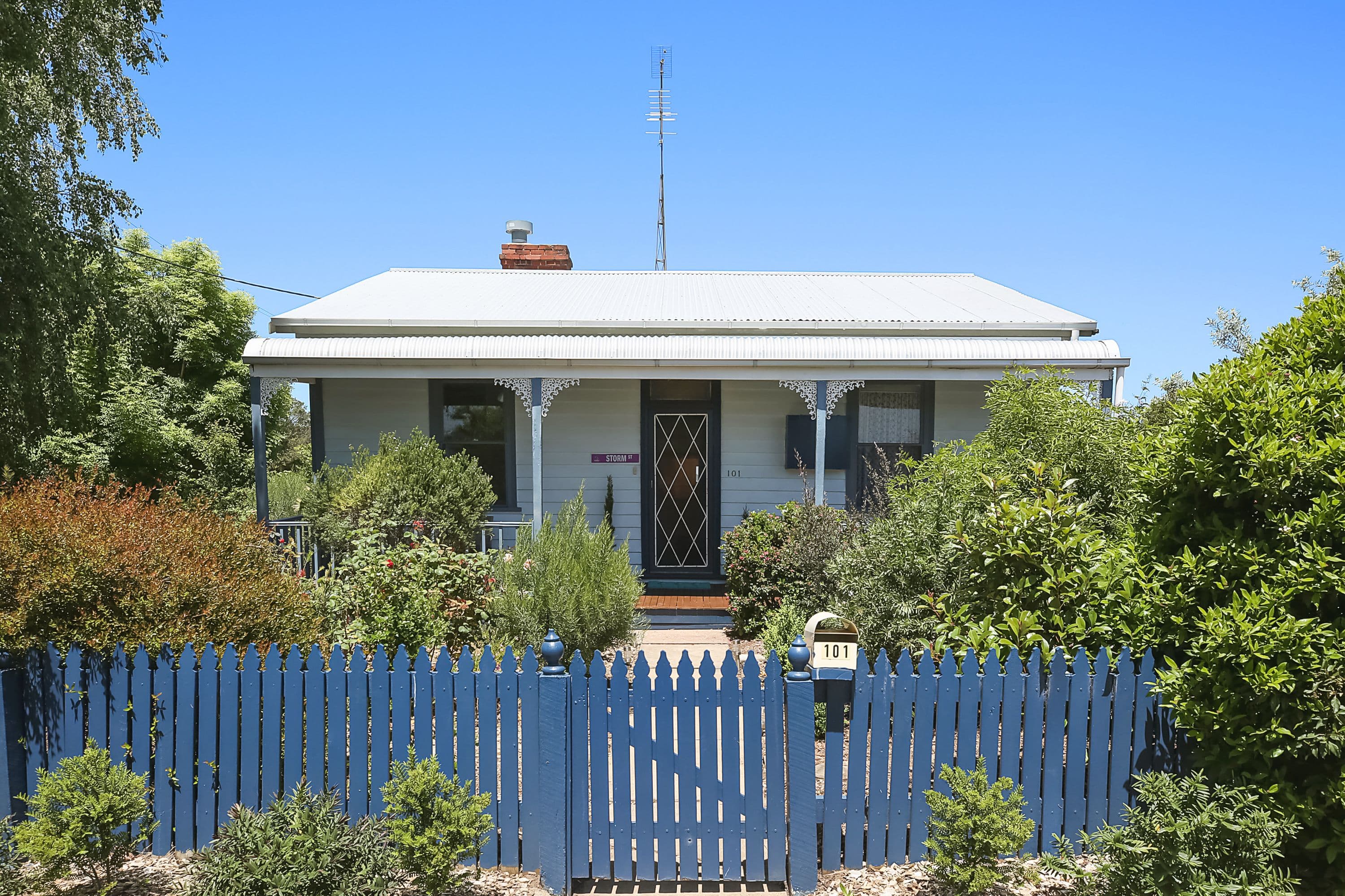 101 Curdie Street, Cobden VIC 3266, Cobden - Image 1