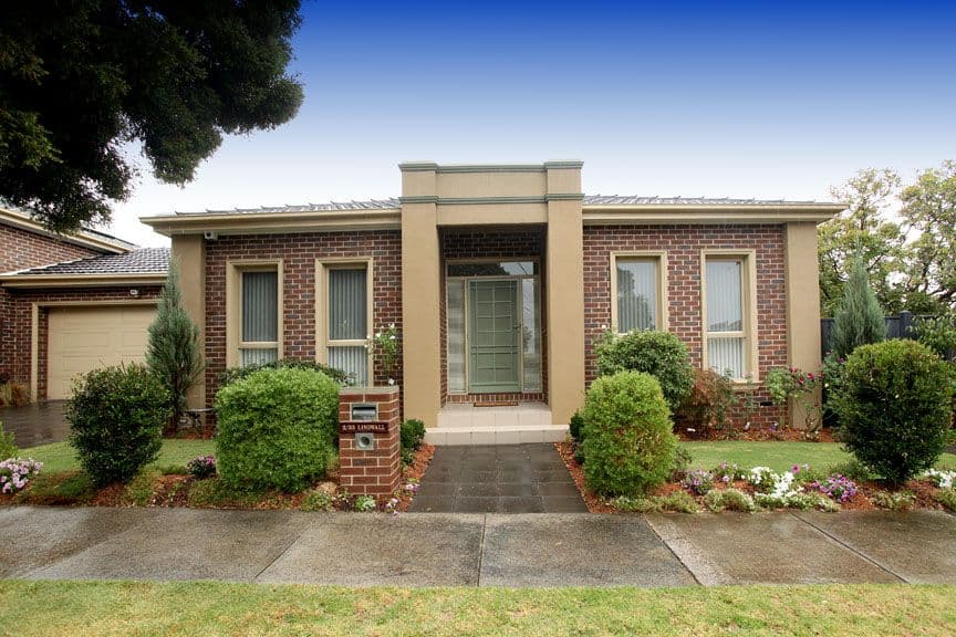 33 Lindwall Street, GLEN WAVERLEY VIC 3150, Glen Waverley - Image 1