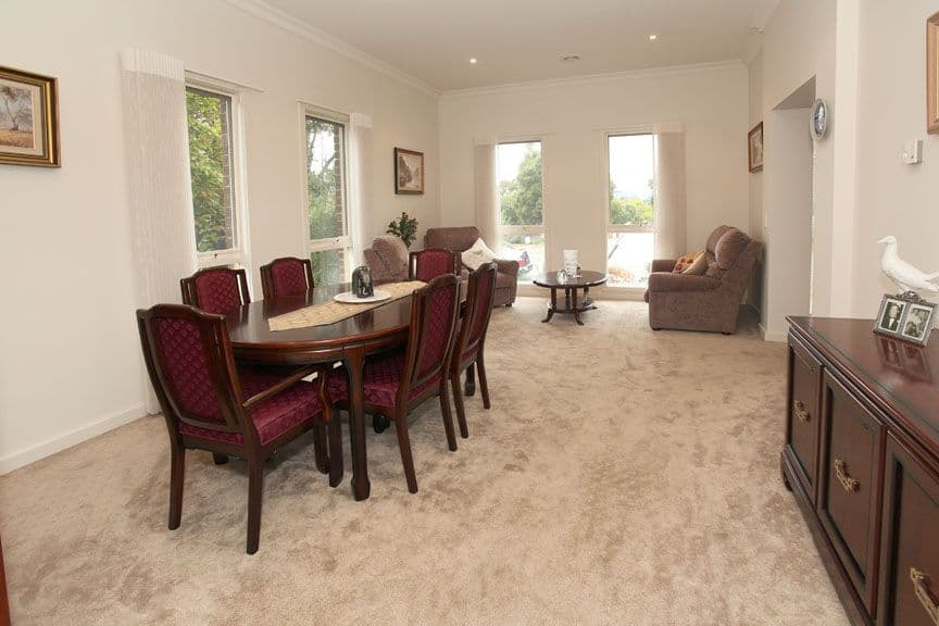 33 Lindwall Street, GLEN WAVERLEY VIC 3150, Glen Waverley - Thumbnail 4