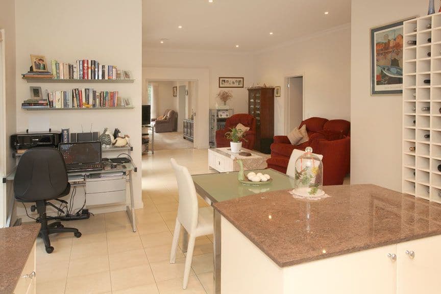 33 Lindwall Street, GLEN WAVERLEY VIC 3150, Glen Waverley - Thumbnail 5