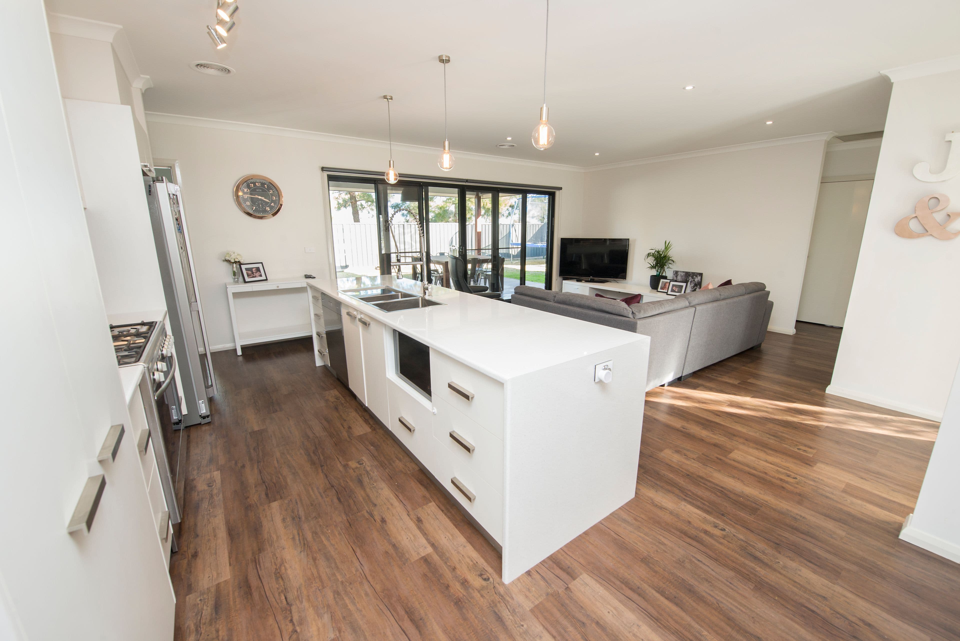 13 Acacia Street, Swan Hill VIC 3585, Swan Hill - Thumbnail 2