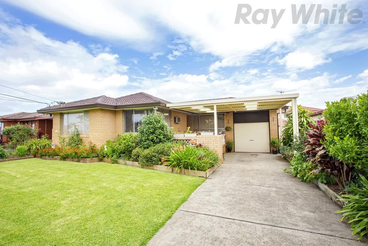 20 Humphreys Avenue, Casula - Image 1