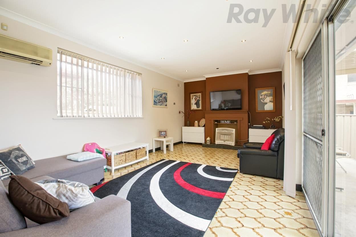 20 Humphreys Avenue, Casula - Thumbnail 6