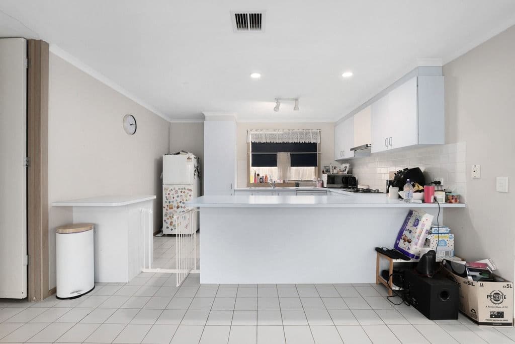 64 Purchas Street, Werribee VIC 3030, Werribee - Thumbnail 5