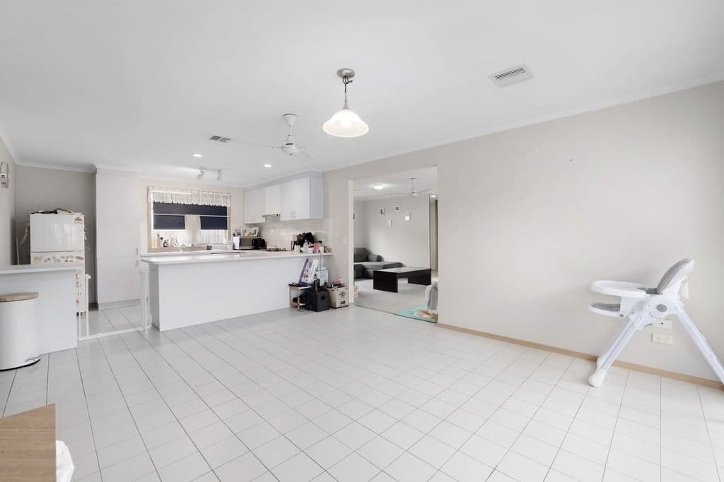 64 Purchas Street, Werribee VIC 3030, Werribee - Thumbnail 7