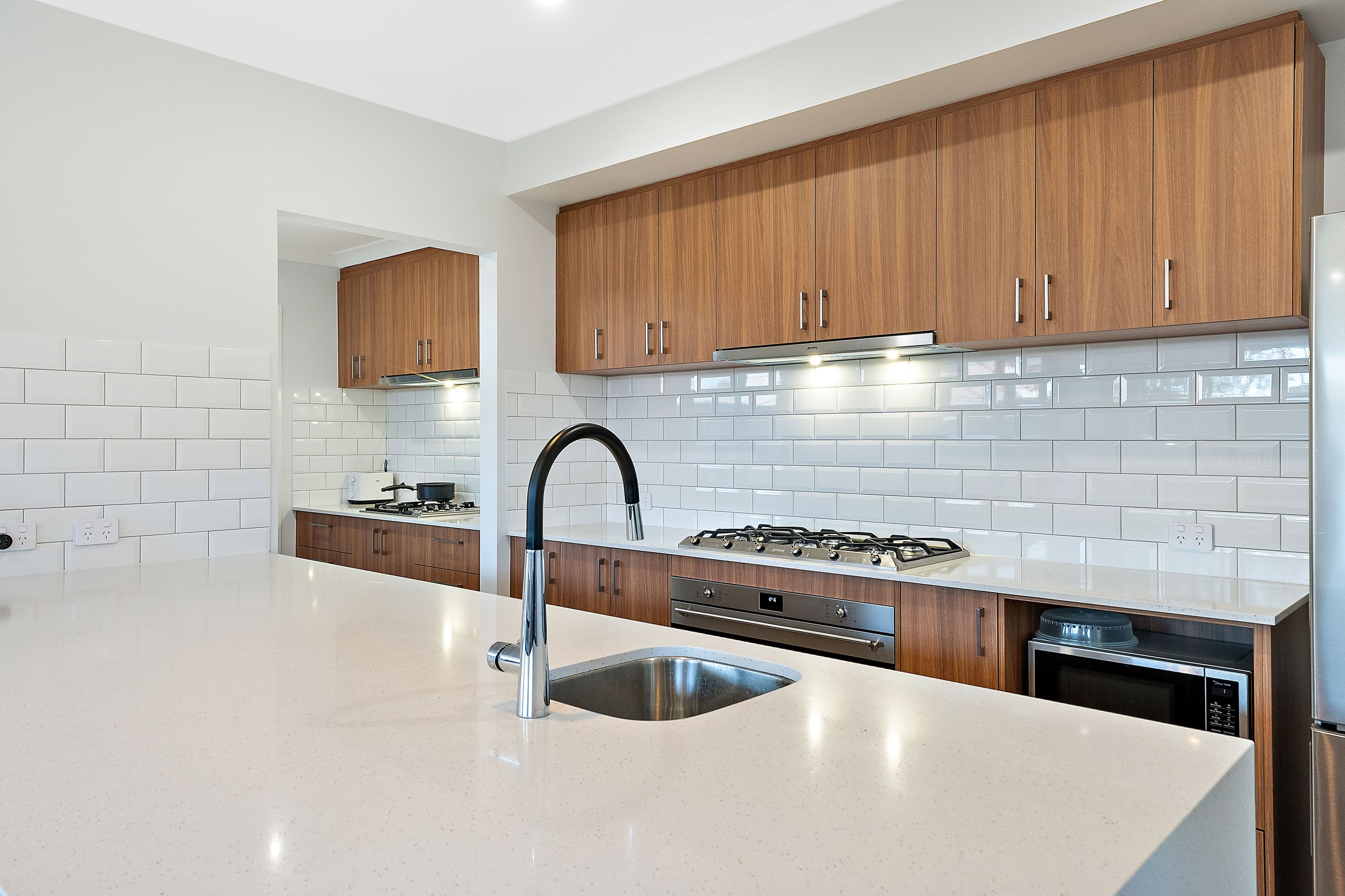 18 Pegus Street, Thornlie WA 6108, Thornlie - Thumbnail 2