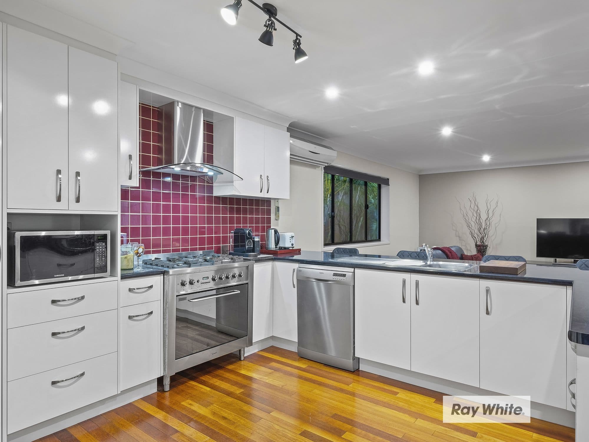 6 Wyola Close, Riverhills QLD 4074, Riverhills - Thumbnail 7