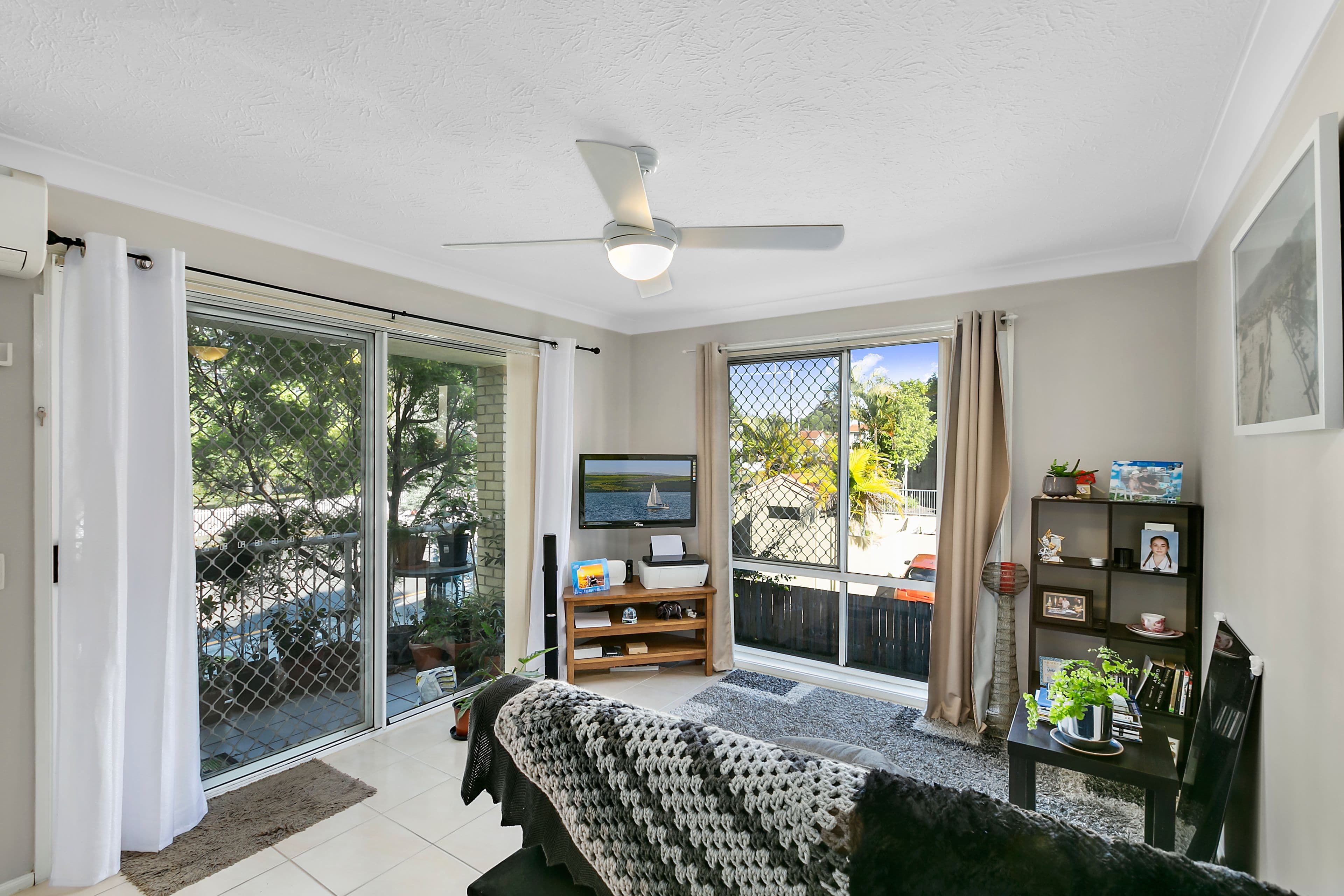 16 Whitby Street, Southport QLD 4215, Southport - Thumbnail 3