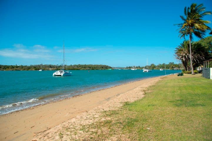 26 Island Esplanade, BOYNE ISLAND QLD 4680, Boyne Island - Thumbnail 3