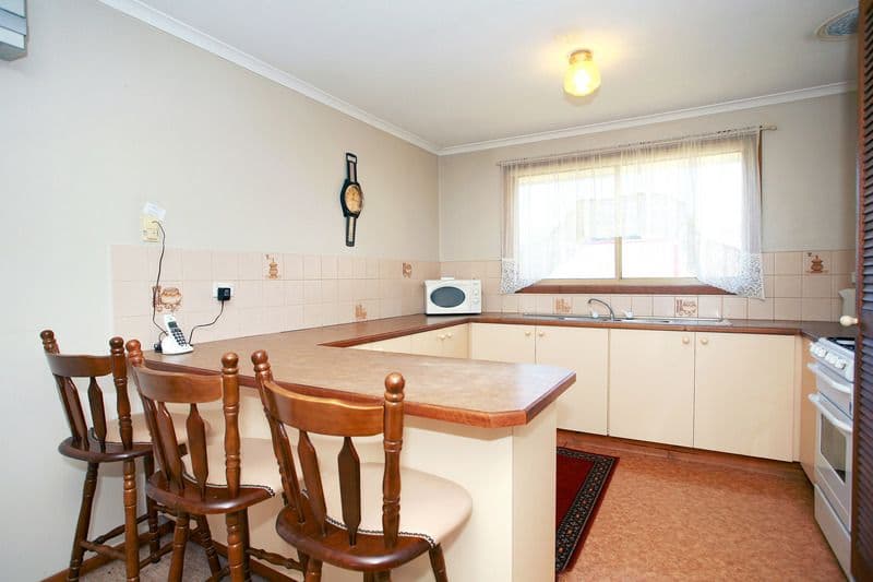 4 Turner Court, DANDENONG VIC 3175, Dandenong - Thumbnail 2