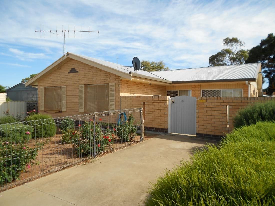 21 Pigeon Flat Road, Bordertown SA 5268, Bordertown - Image 1