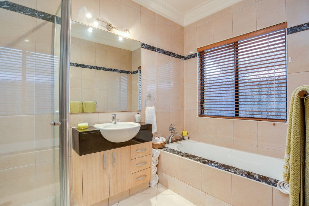 76 Lancewood Circuit, Robina QLD 4226, Robina - Thumbnail 7