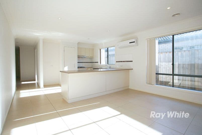 27 Ogle Way, CRANBOURNE NORTH VIC 3977, Cranbourne North - Thumbnail 3