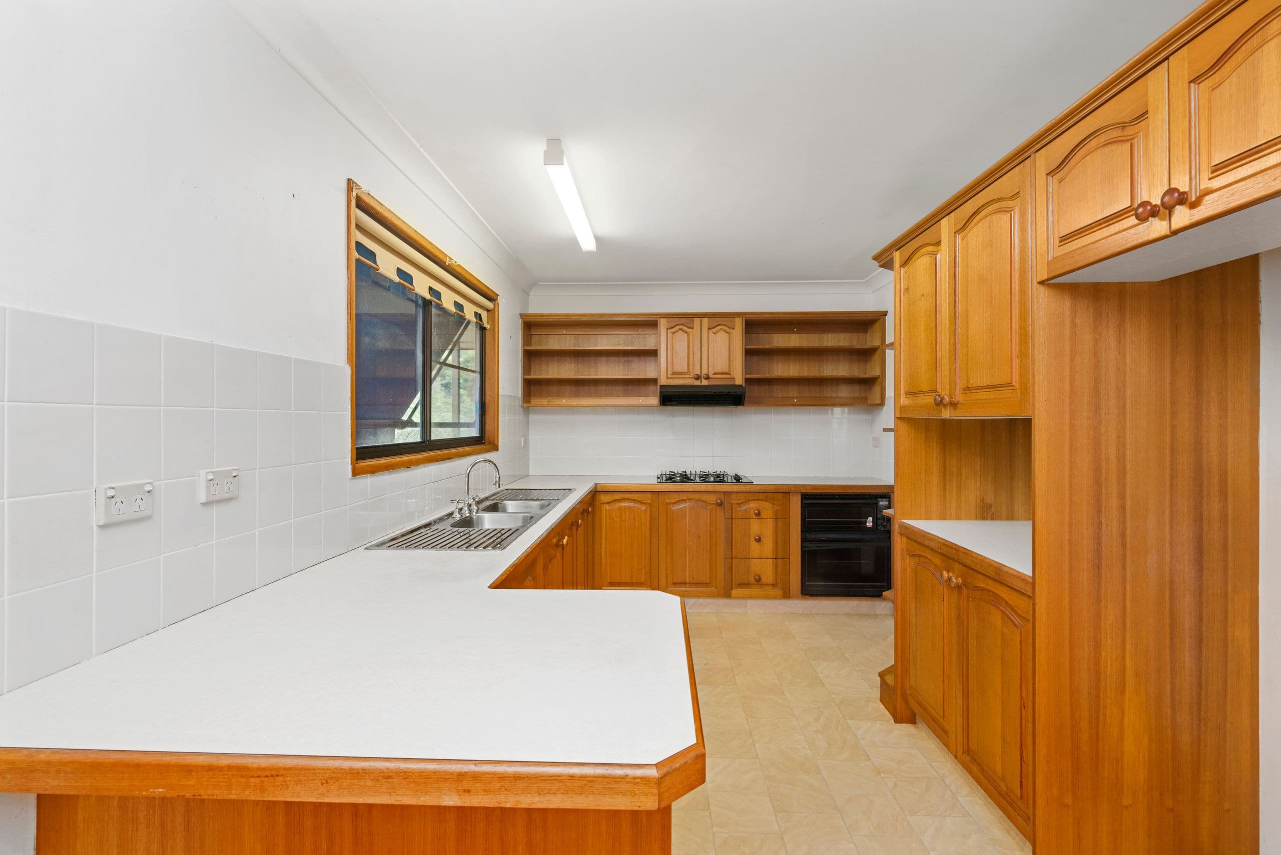 143 Tierney Drive, Currumbin Waters QLD 4223, Currumbin Waters - Thumbnail 2
