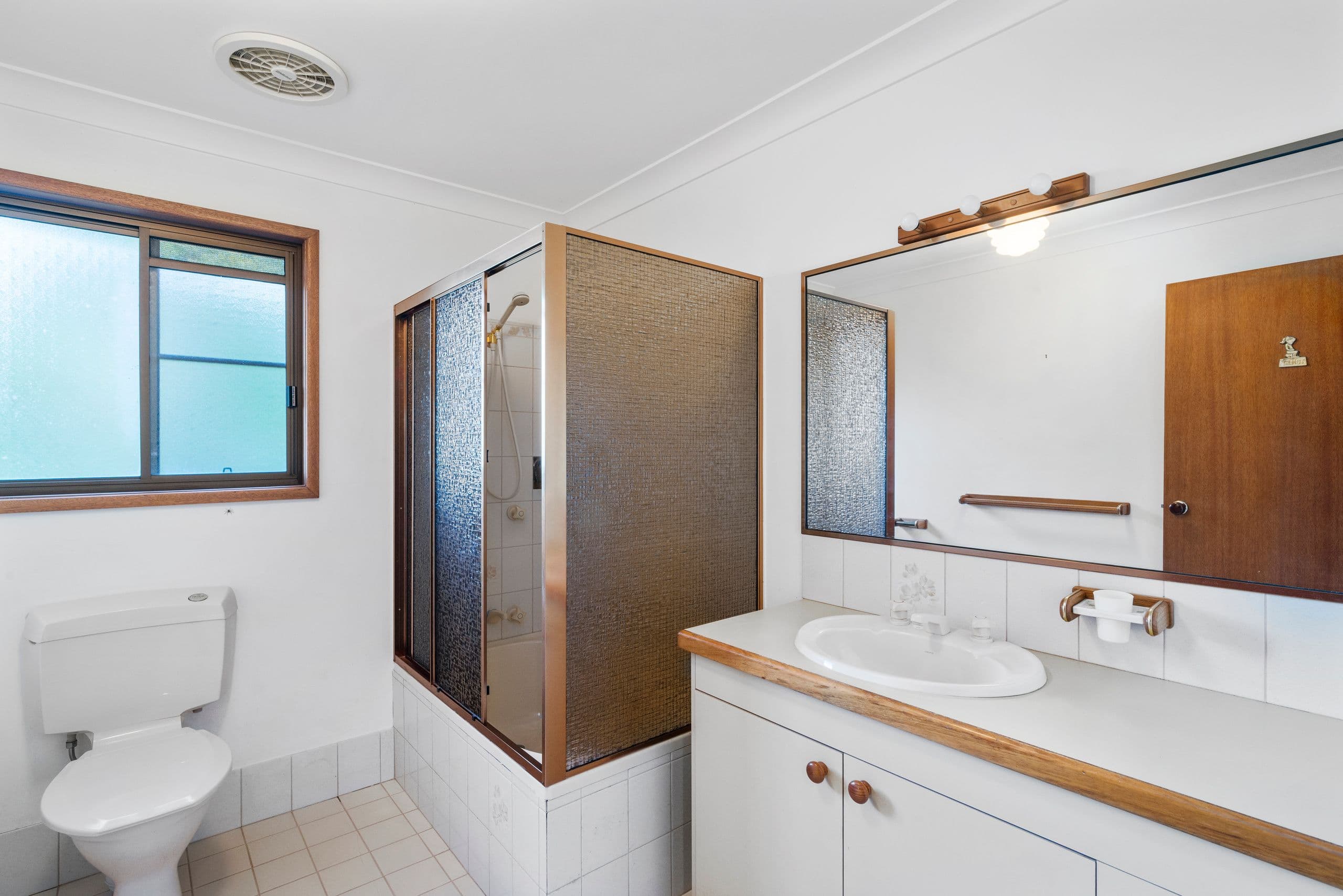 143 Tierney Drive, Currumbin Waters QLD 4223, Currumbin Waters - Thumbnail 7