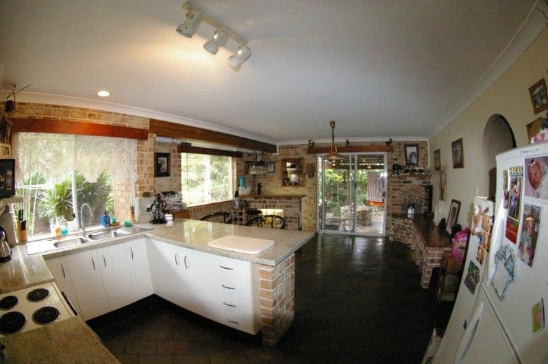 14 Holloway Court, DECEPTION BAY QLD 4508, Deception Bay - Thumbnail 5