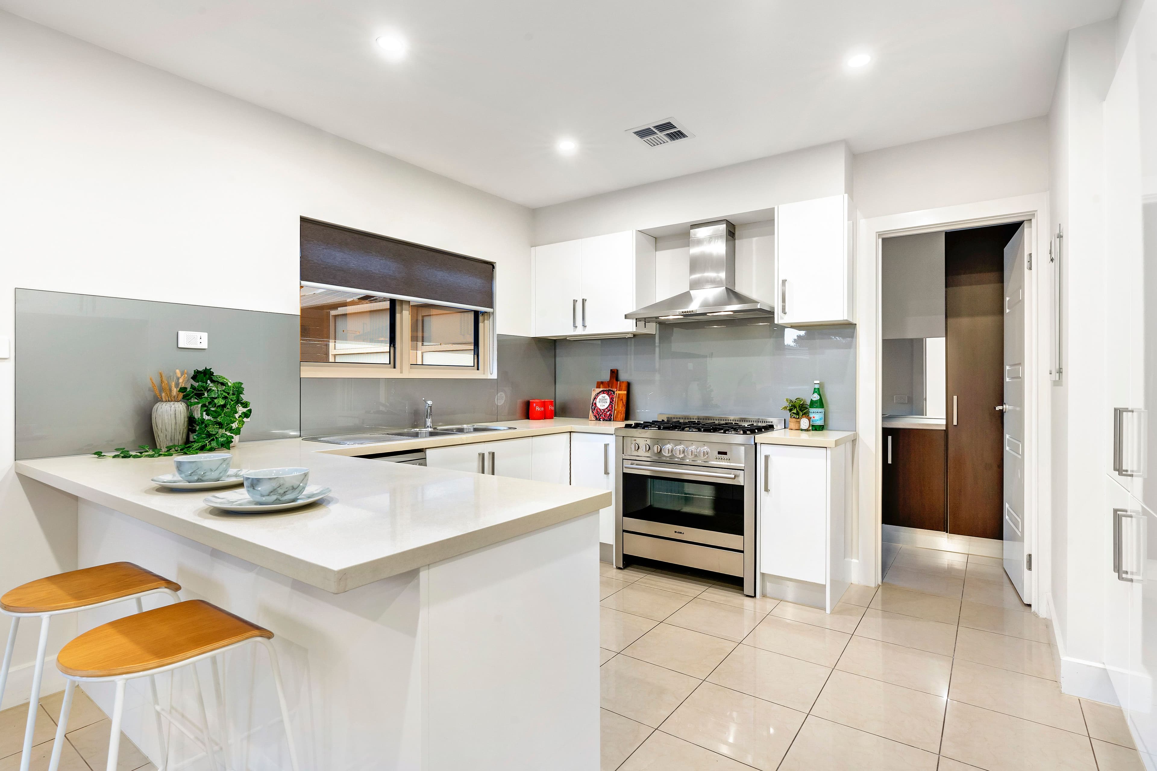 76 Scotsburn Avenue, Clayton VIC 3168, Clayton - Thumbnail 6