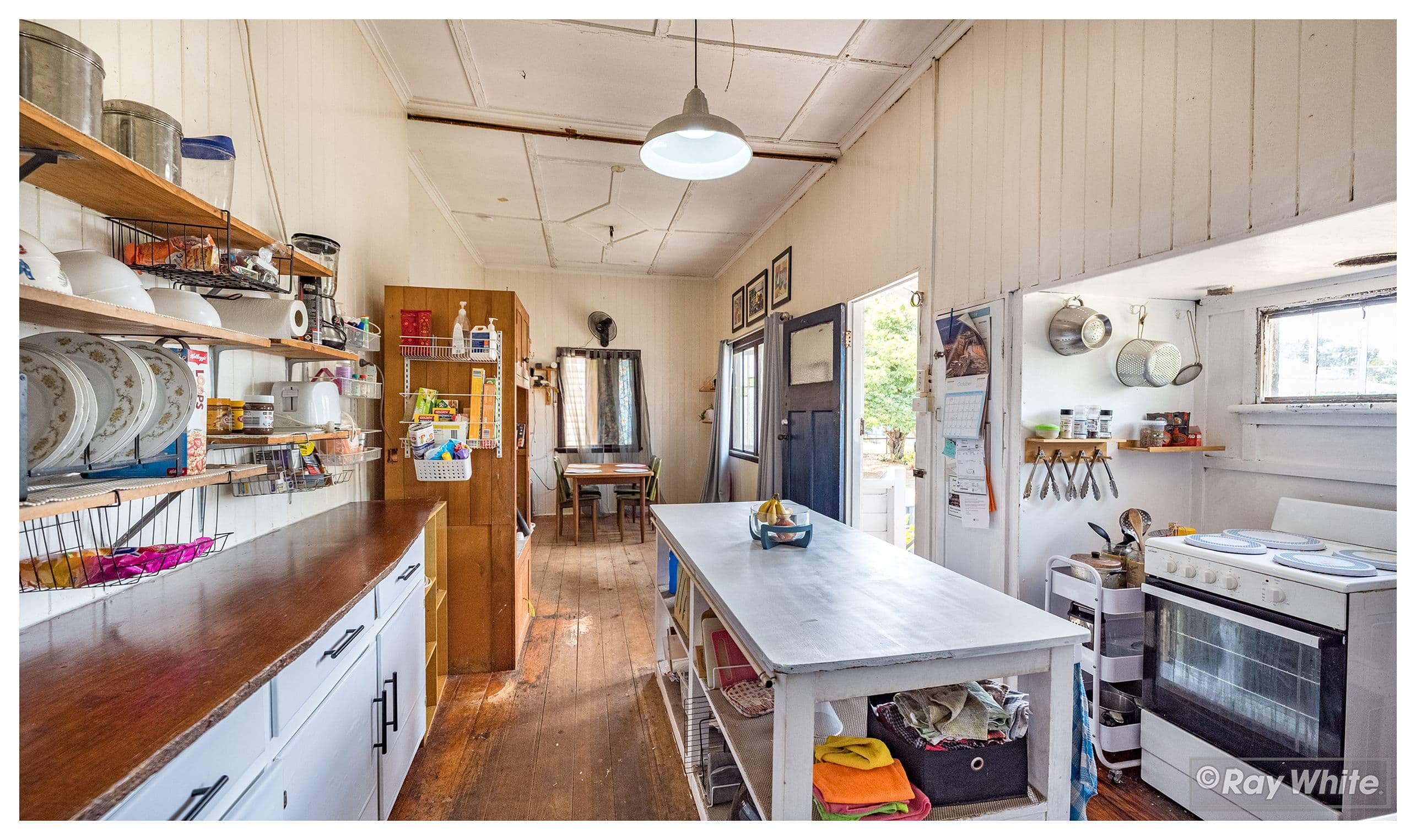 21 Elizabeth Street, Allenstown QLD 4700, Allenstown - Thumbnail 3